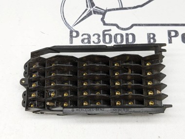 Блок предохранителей MERCEDES-BENZ W124 W124/S124/C124/A124 (1984 - 1993) — Разборка Мерседес