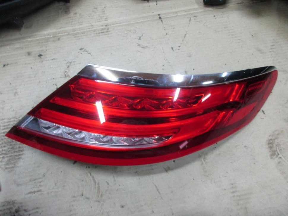Фонарь задний правый MERCEDES-BENZ S-класс W222/C217/A217 (2013 - 2017) фото 1 — Разборка Мерседес