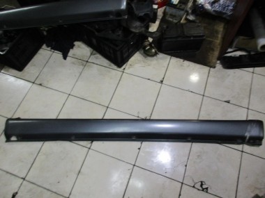 Порог пластиковый правый MERCEDES-BENZ M-класс W163 (1997 - 2001) — Разборка Мерседес