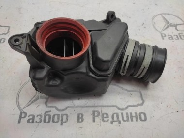 Резонатор воздушного фильтра MERCEDES-BENZ C-класс W203/S203/CL203 (2000 - 2004) — Разборка Мерседес