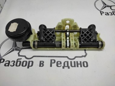 Механизм подголовника MERCEDES-BENZ S-класс W221 (2005 - 2009) — Разборка Мерседес