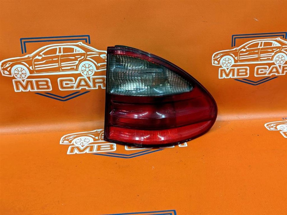Фонарь задний правый MERCEDES-BENZ E-класс W210/S210 рестайлинг (1999 - 2003) фото 1 — Разборка Мерседес