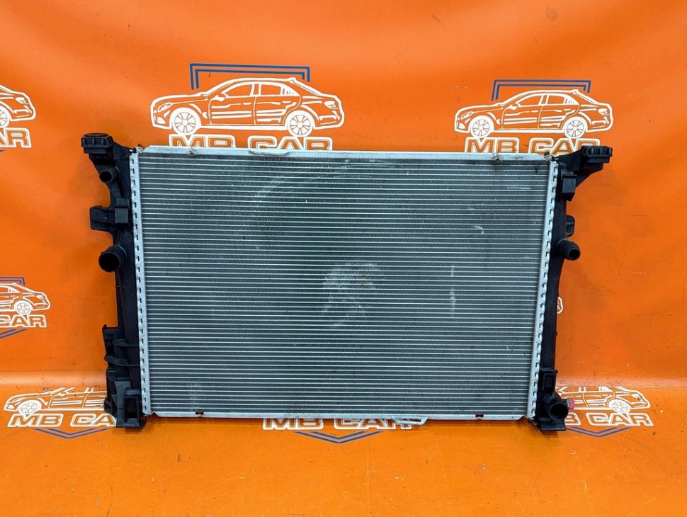 Радиатор MERCEDES-BENZ B-класс W246 рестайлинг (2014 - 2018) фото 1 — Разборка Мерседес