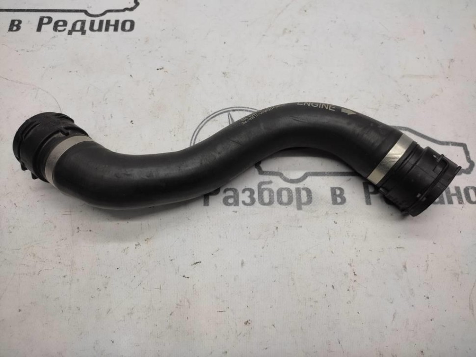 Патрубок радиатора MERCEDES-BENZ C-класс W205/S205/C205/A205 (2014 - 2018) фото 1 — Разборка Мерседес