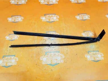 Молдинг стекла двери MERCEDES-BENZ CLK-класс C209/A209 (2002 - 2005) — Разборка Мерседес