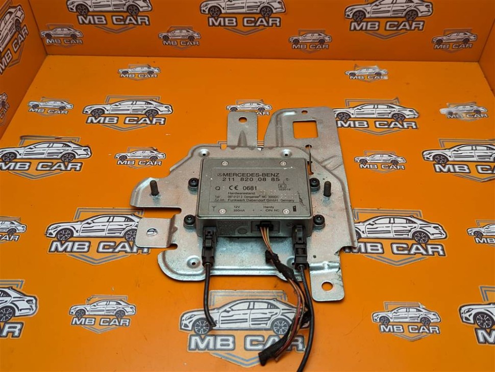 Усилитель антенны MERCEDES-BENZ M-класс W164 (2005 - 2008) фото 1 — Разборка Мерседес