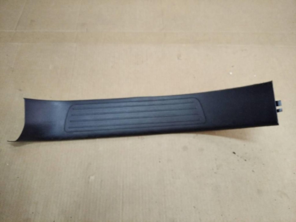 Накладка порога внутренняя MERCEDES-BENZ GLE-класс AMG W166 (2015 - 2019) фото 1 — Разборка Мерседес