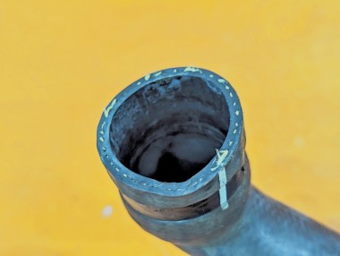 Патрубок радиатора MERCEDES-BENZ A-класс W168 рестайлинг (2001 - 2004) — Разборка Мерседес