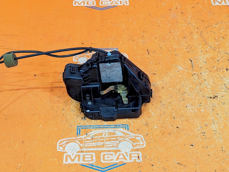 Замок двери задней левой MERCEDES-BENZ E-класс W211/S211 (2002 - 2006) фото 1 — Разборка Мерседес