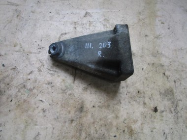 Лапа правая MERCEDES-BENZ C-класс W203/S203/CL203 (2000 - 2004) — Разборка Мерседес