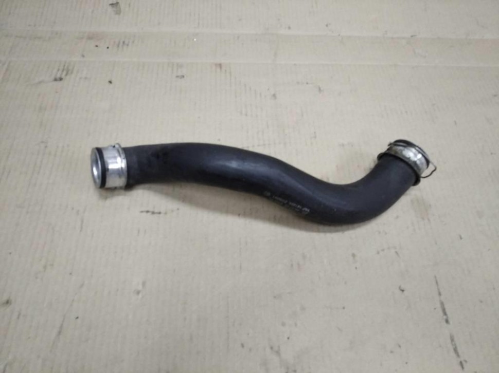 Патрубок радиатора MERCEDES-BENZ E-класс W212/S212/C207/A207 (2009 - 2013) фото 1 — Разборка Мерседес