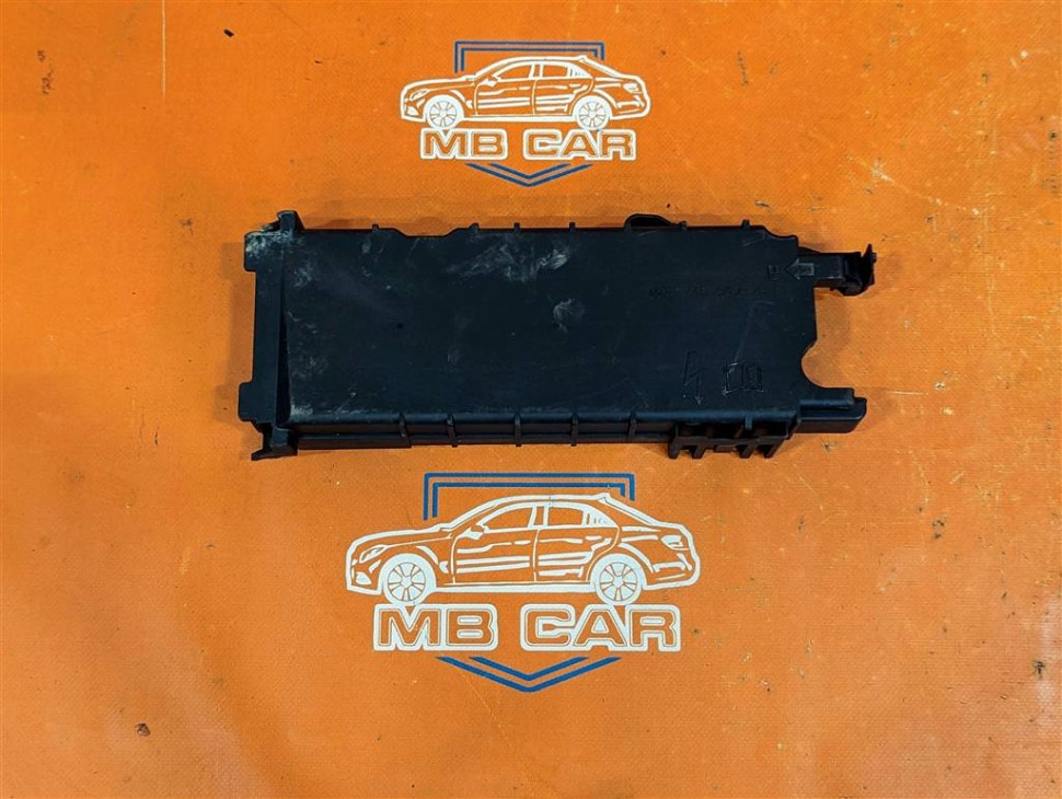 Крышка блока предохранителей MERCEDES-BENZ B-класс W246 (2011 - 2014) фото 1 — Разборка Мерседес