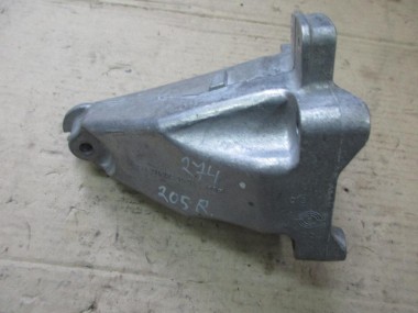 Лапа правая MERCEDES-BENZ C-класс W205/S205/C205/A205 (2014 - 2018) — Разборка Мерседес