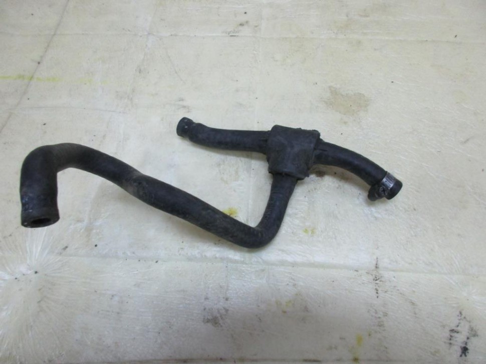 Патрубок ОЖ MERCEDES-BENZ S-класс W140 (1991 - 1998) фото 1 — Разборка Мерседес