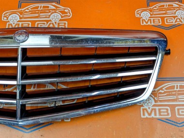 Решетка радиатора MERCEDES-BENZ E-класс W212/S212/C207/A207 (2009 - 2013) — Разборка Мерседес