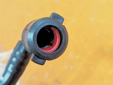 Трубка вакуумная MERCEDES-BENZ C-класс W204/S204 (2006 - 2011) — Разборка Мерседес