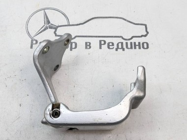 Петля двери MERCEDES-BENZ V-класс W447 рестайлинг (2019 - 2025) — Разборка Мерседес