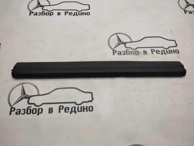 Накладка порога внутренняя MERCEDES-BENZ CLS-класс C218/X218 (2010 - 2014) — Разборка Мерседес