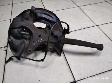 Кулак поворотный передний левый MERCEDES-BENZ C-класс W202/S202 рестайлинг (1997 - 2001) — Разборка Мерседес