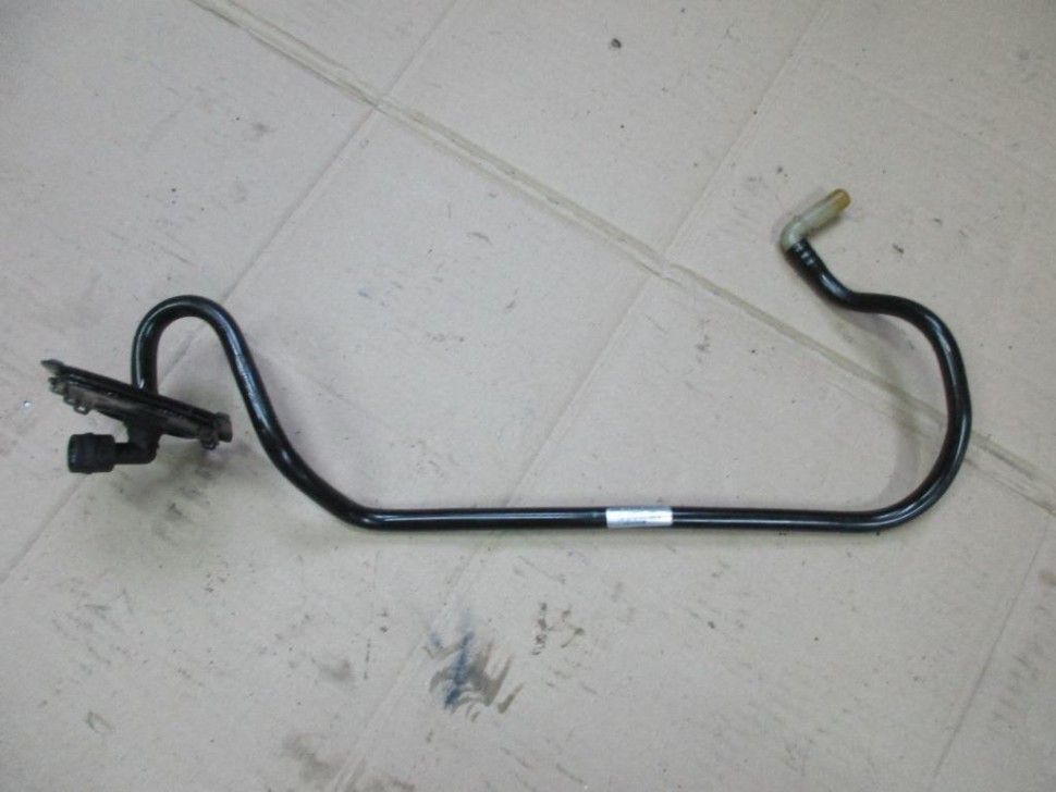 Трубка вакуумная MERCEDES-BENZ C-класс AMG W204/S204/С204 рестайлинг (2011 - 2015) фото 1 — Разборка Мерседес