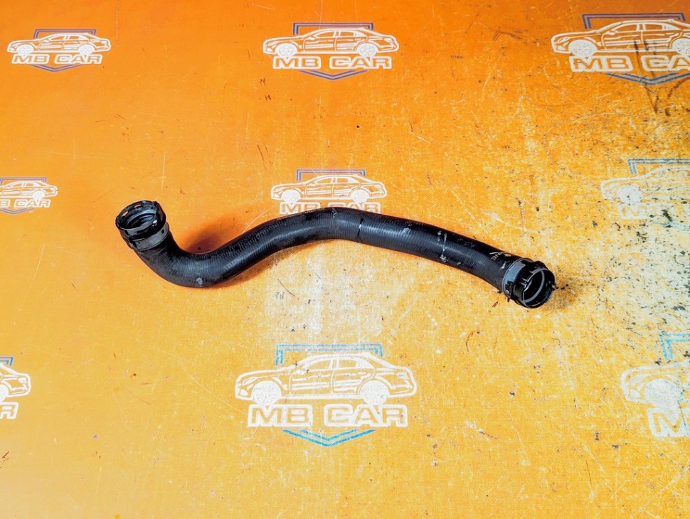 Патрубок ОЖ MERCEDES-BENZ GLC-класс X253 рестайлинг (2019 - 2025) фото 1 &mdash; Разборка Мерседес