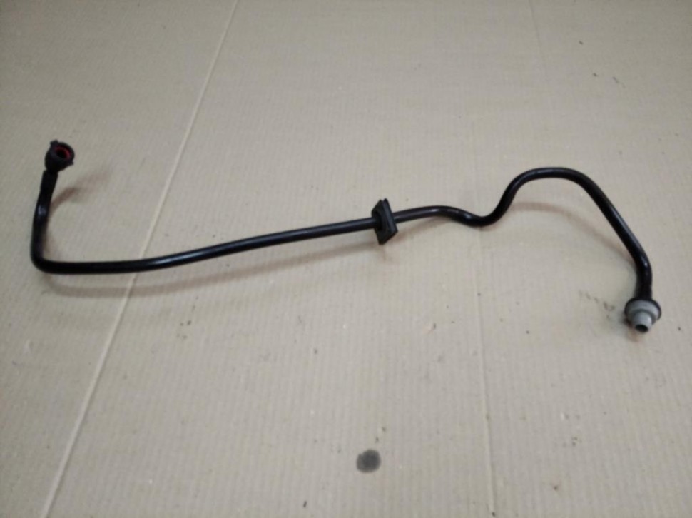 Трубка вакуумная MERCEDES-BENZ S-класс W221 (2005 - 2009) фото 1 — Разборка Мерседес