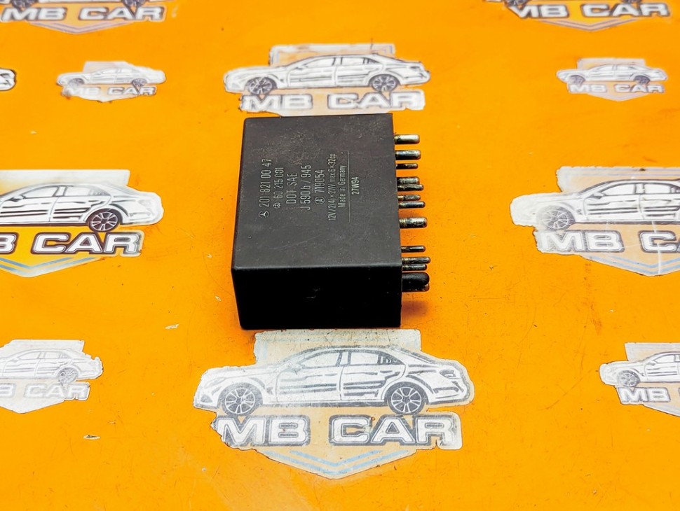 Реле многоцелевое MERCEDES-BENZ C-класс W202/S202 (1993 - 1997) фото 1 &mdash; Разборка Мерседес