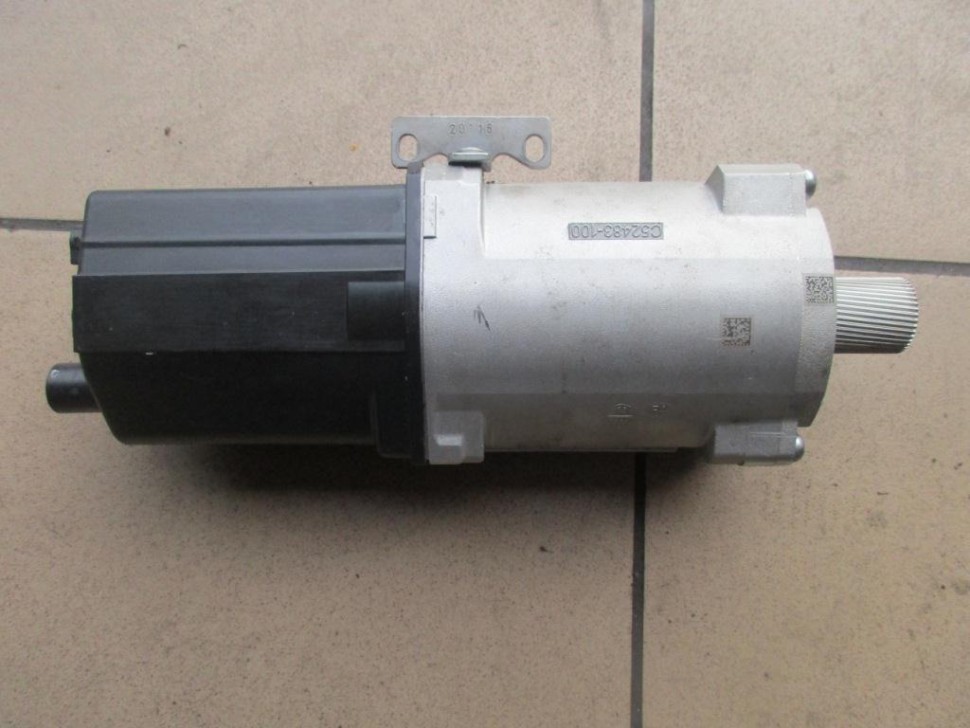 Моторчик рулевой рейки MERCEDES-BENZ C-класс W205/S205/C205/A205 (2014 - 2018) фото 1 — Разборка Мерседес