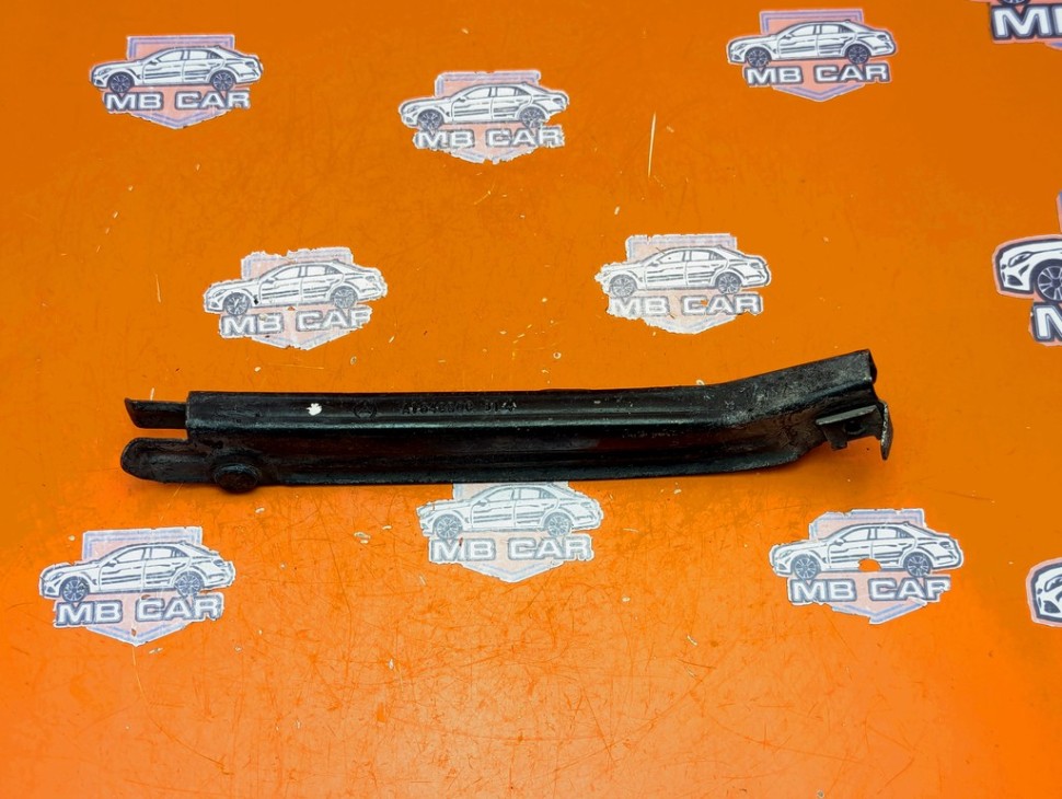 Кронштейн крепления бампера MERCEDES-BENZ M-класс W164 рестайлинг (2008 - 2011) фото 1 — Разборка Мерседес