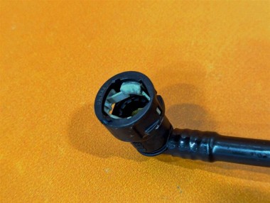 Трубка регенерации MERCEDES-BENZ C-класс W204/S204 (2006 - 2011) — Разборка Мерседес