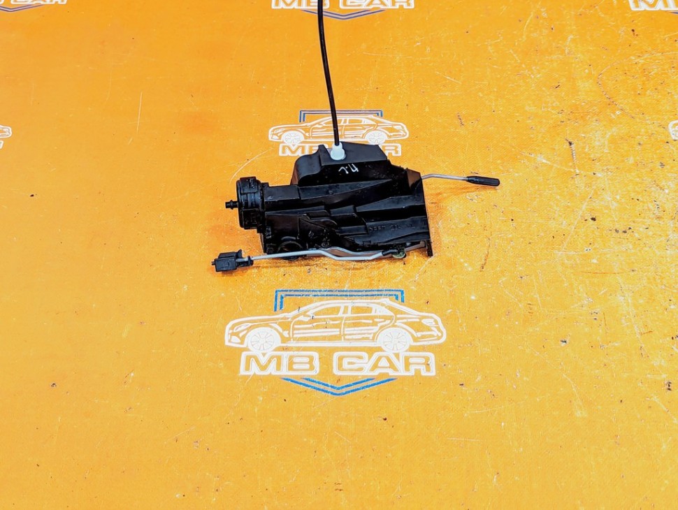 Замок двери передней левой MERCEDES-BENZ A-класс W168 рестайлинг (2001 - 2004) фото 1 — Разборка Мерседес