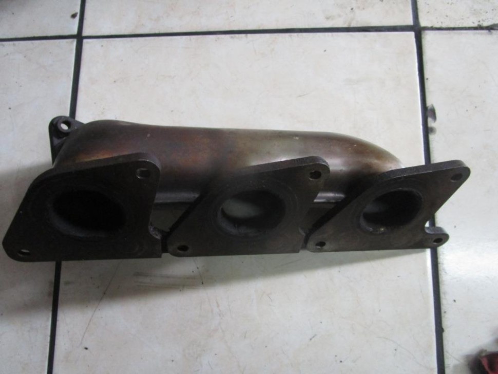 Коллектор выпускной MERCEDES-BENZ R-класс W251 (2005 - 2007) фото 1 — Разборка Мерседес