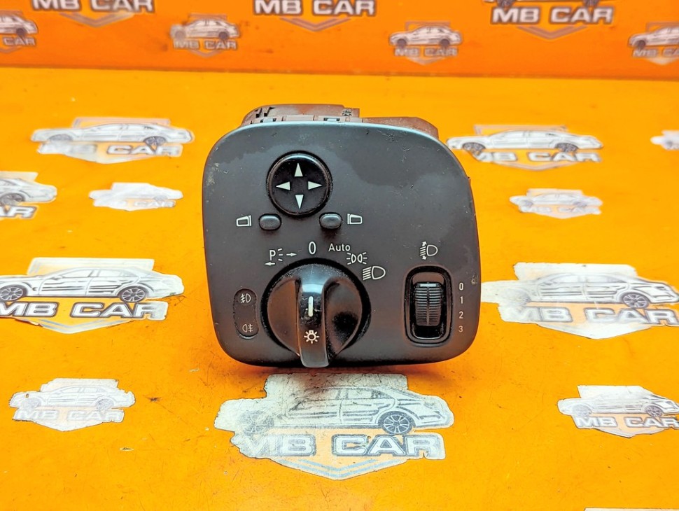 Переключатель света MERCEDES-BENZ C-класс W203/S203/CL203 (2000 - 2004) фото 1 &mdash; Разборка Мерседес