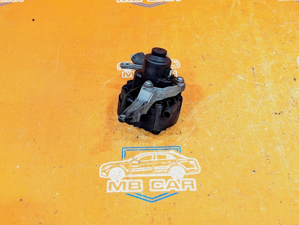 Продувка катализатора MERCEDES-BENZ C-класс W204/S204 (2006 - 2011) фото 1 — Разборка Мерседес