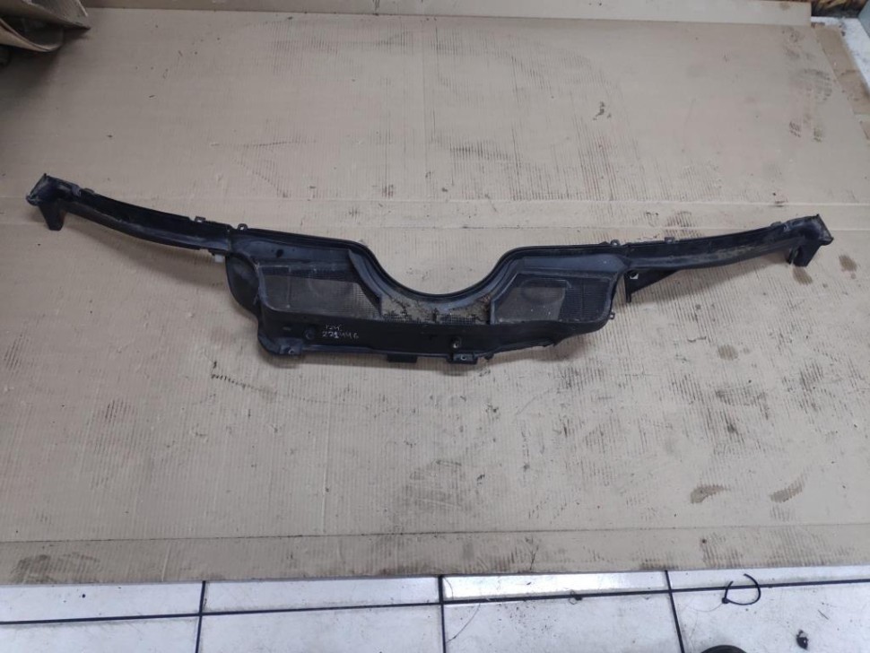 Жабо MERCEDES-BENZ E-класс W124/S124/C124/A124 (1984 - 1997) фото 1 — Разборка Мерседес