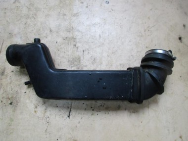 Патрубок воздушный MERCEDES-BENZ C-класс W202/S202 (1993 - 1997) — Разборка Мерседес