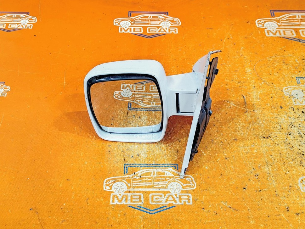 Зеркало левое MERCEDES-BENZ Vito W638 (1996 - 2003) фото 1 — Разборка Мерседес