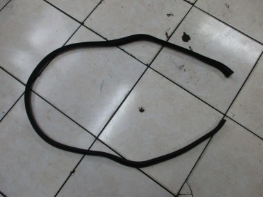 Уплотнитель моторного отсека MERCEDES-BENZ E-класс W211/S211 (2002 - 2006) — Разборка Мерседес