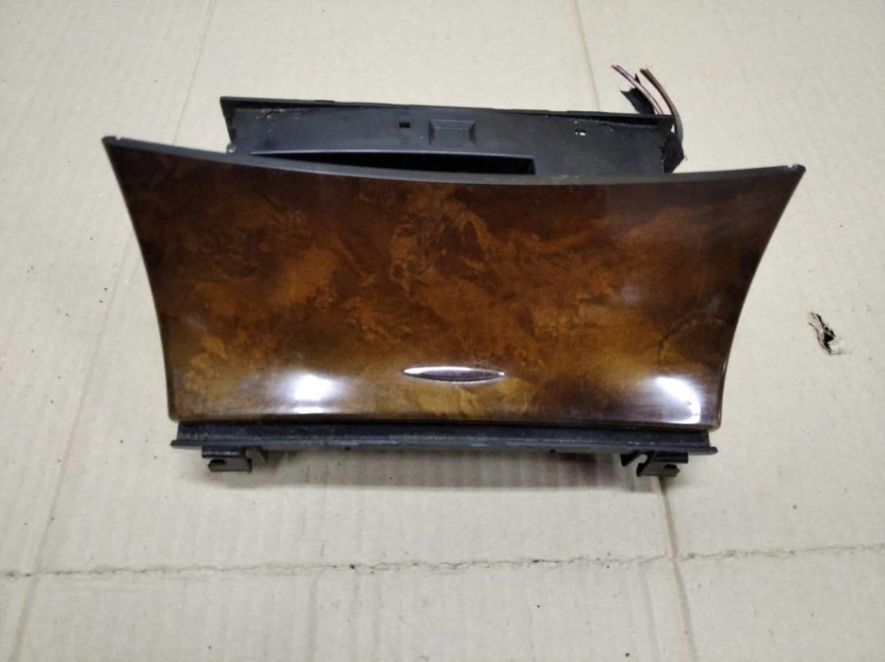 Пепельница MERCEDES-BENZ E-класс W211/S211 (2002 - 2006) фото 1 — Разборка Мерседес