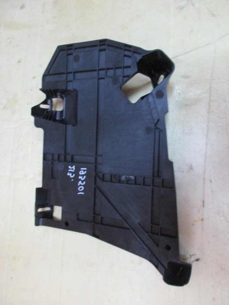 Упор MERCEDES-BENZ E-класс W213/S213/C238/A238 (2016 - 2021) фото 1 &mdash; Разборка Мерседес