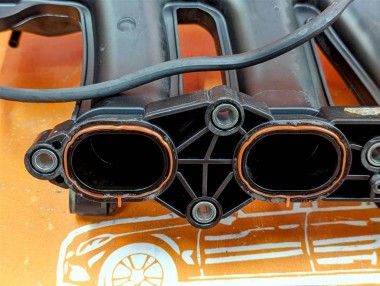 Коллектор впускной MERCEDES-BENZ C-класс W204/S204 (2006 - 2011) — Разборка Мерседес