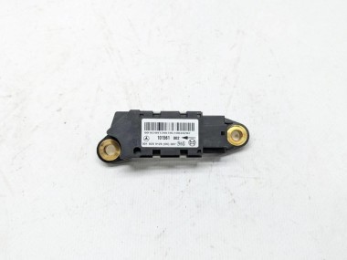 Датчик удара MERCEDES-BENZ S-класс W220 рестайлинг (2002 - 2005) — Разборка Мерседес