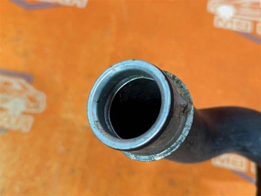 Патрубок радиатора MERCEDES-BENZ E-класс W211/S211 (2002 - 2006) — Разборка Мерседес