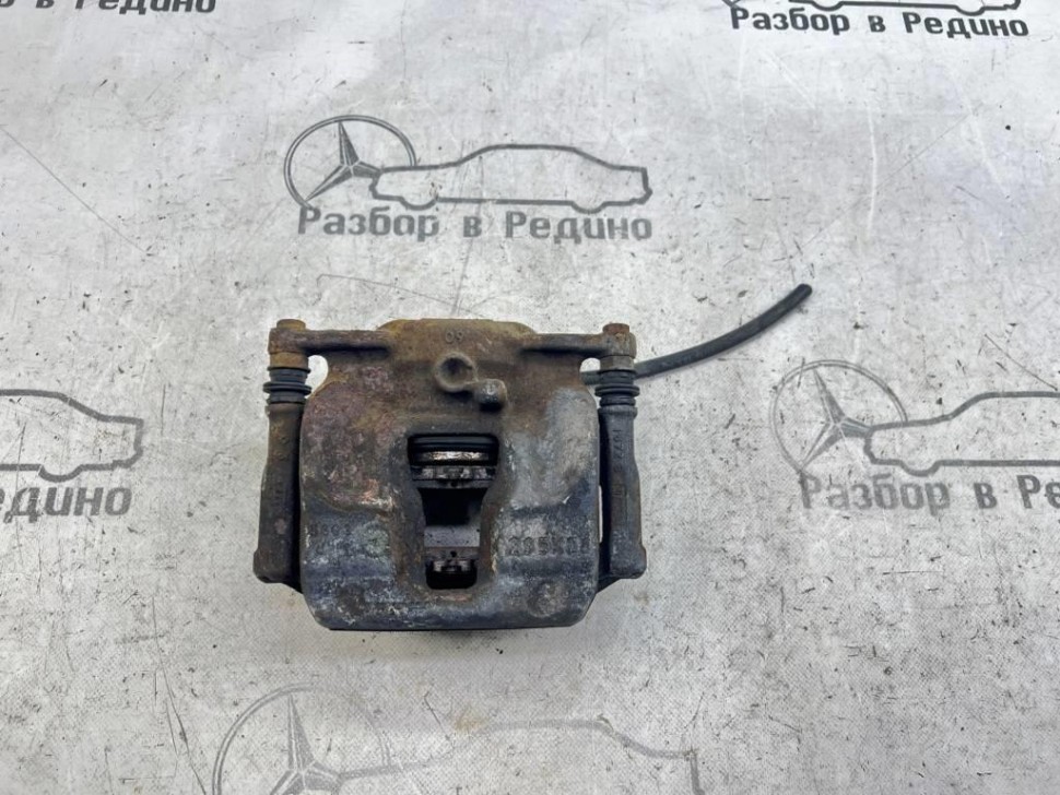 Суппорт передний левый MERCEDES-BENZ A-класс W176 (2012 - 2015) фото 1 — Разборка Мерседес