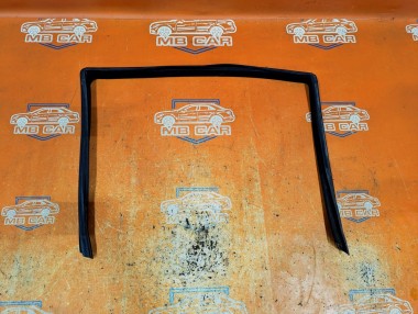 Уплотнитель стекла двери MERCEDES-BENZ S-класс W220 (1998 - 2005) — Разборка Мерседес