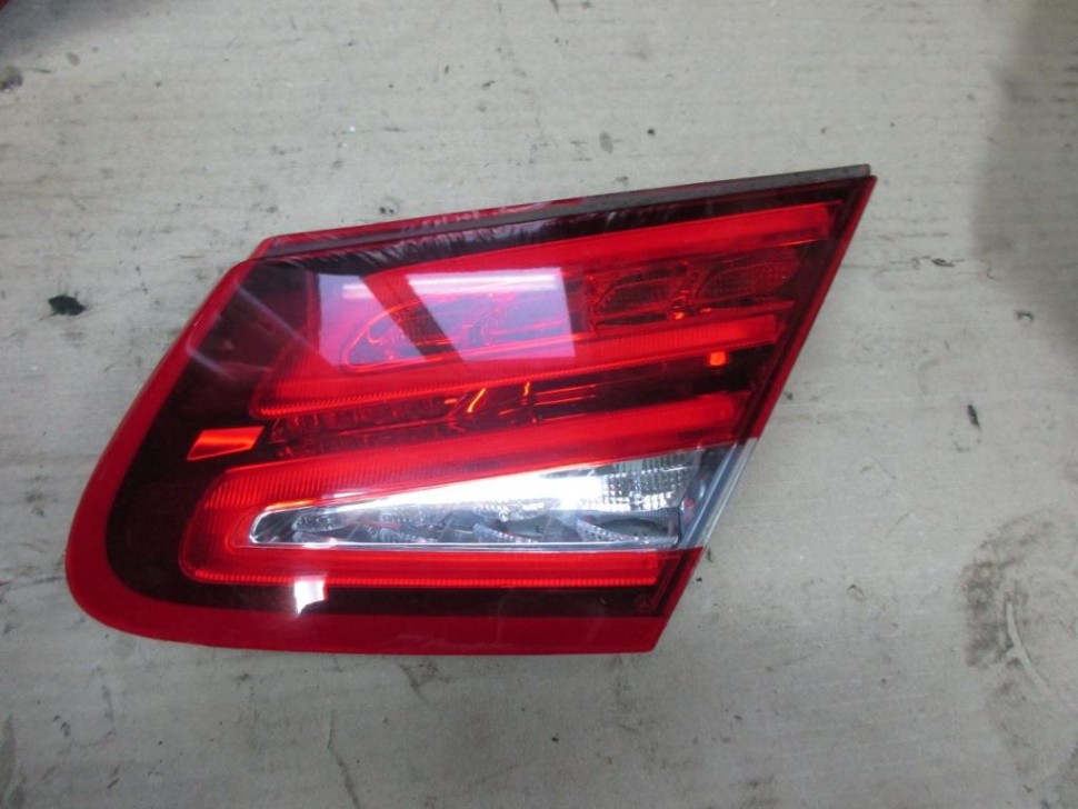 Фонарь крышки багажника MERCEDES-BENZ S-класс W222/C217/A217 (2013 - 2017) фото 1 — Разборка Мерседес