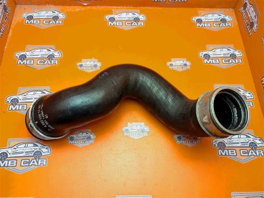 Патрубок интеркулера MERCEDES-BENZ C-класс W203/S203/CL203 (2000 - 2004) — Разборка Мерседес
