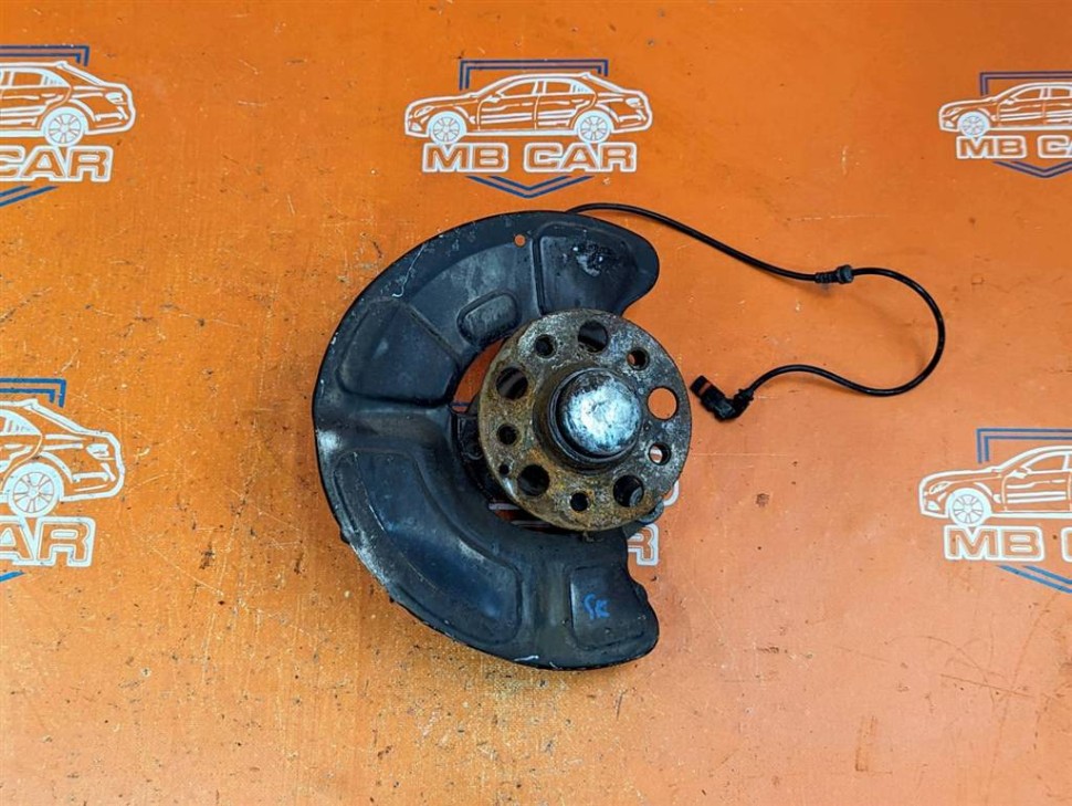 Кулак поворотный передний левый MERCEDES-BENZ E-класс W212/S212/C207/A207 (2009 - 2013) фото 1 — Разборка Мерседес