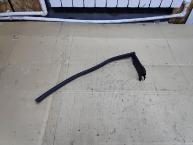 Уплотнитель капота MERCEDES-BENZ E-класс W212/S212/C207/A207 рестайлинг (2013 - 2016) — Разборка Мерседес
