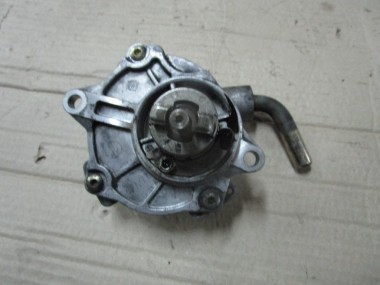 Насос вакуумный MERCEDES-BENZ Vito W638 (1996 - 2003) — Разборка Мерседес